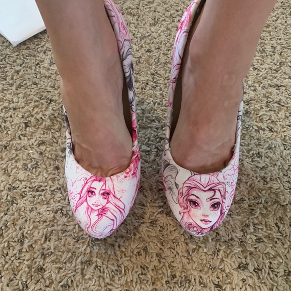 Custom made Disney pumps - Picture 6 of 7
